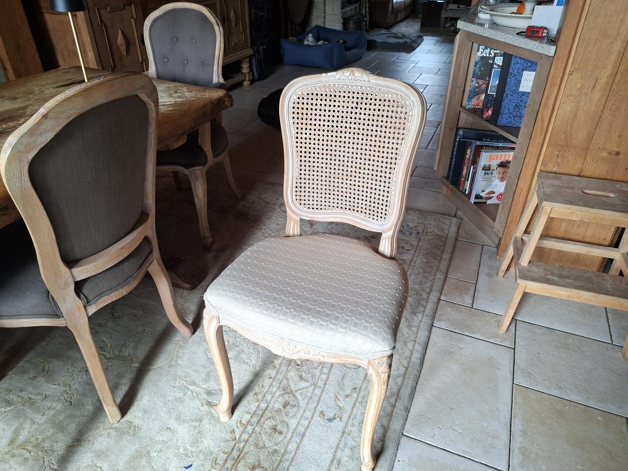 Eetkamerstoelen