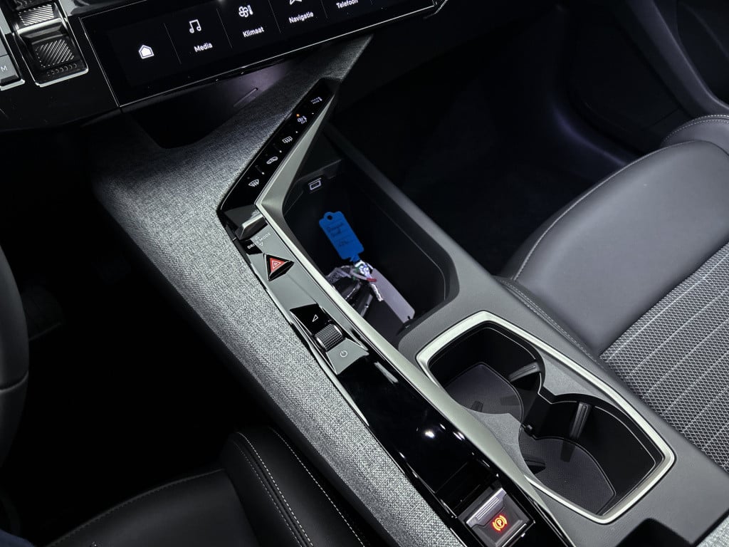 Peugeot 5008 hybrid 145pk automaat allure