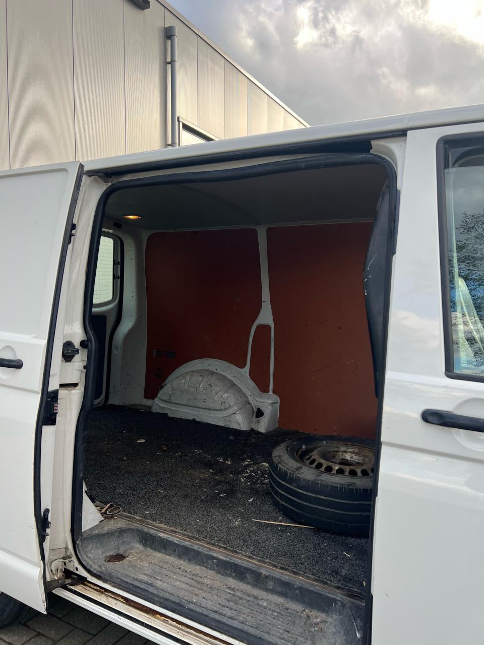 Volkswagen Transporter 2.0 TDI L1H1 Airco 143.192