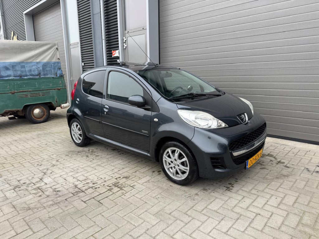 Peugeot 107 1.0-12v sportium/1e eigenaar/airco/schuifdak