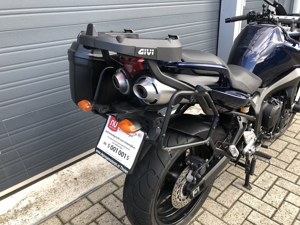 Nette Yamaha FZ6-S2 met ABS uit 2008, 1e eig, 33 dkm, koffers, etc €3850,-