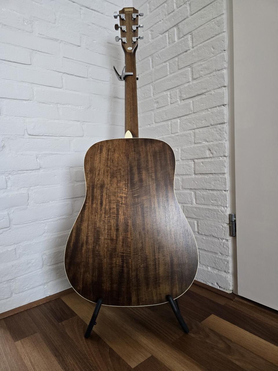 Te Koop : JAMES NEGILAN AKOESTISCHE GITAAR ASY-D