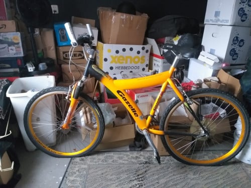 ORANJE GAZELLE MOUNTAIN FIETS VOLWASSEN AFHALEN IN AXEL.