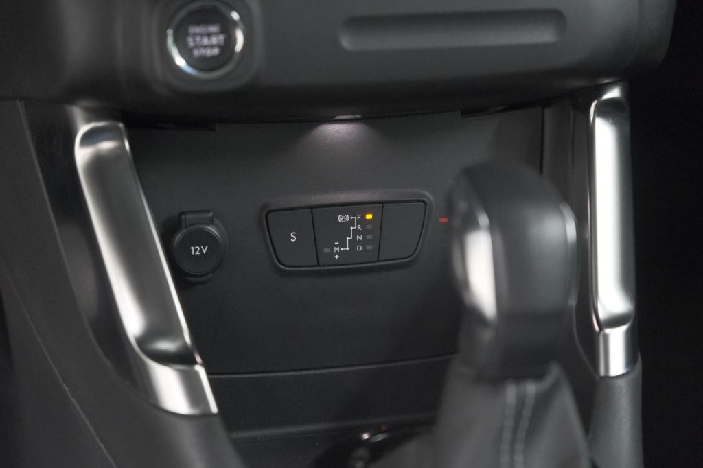 Citroen C3 Aircross puretech 130 eat6 shine pack | camera | apple carplay |