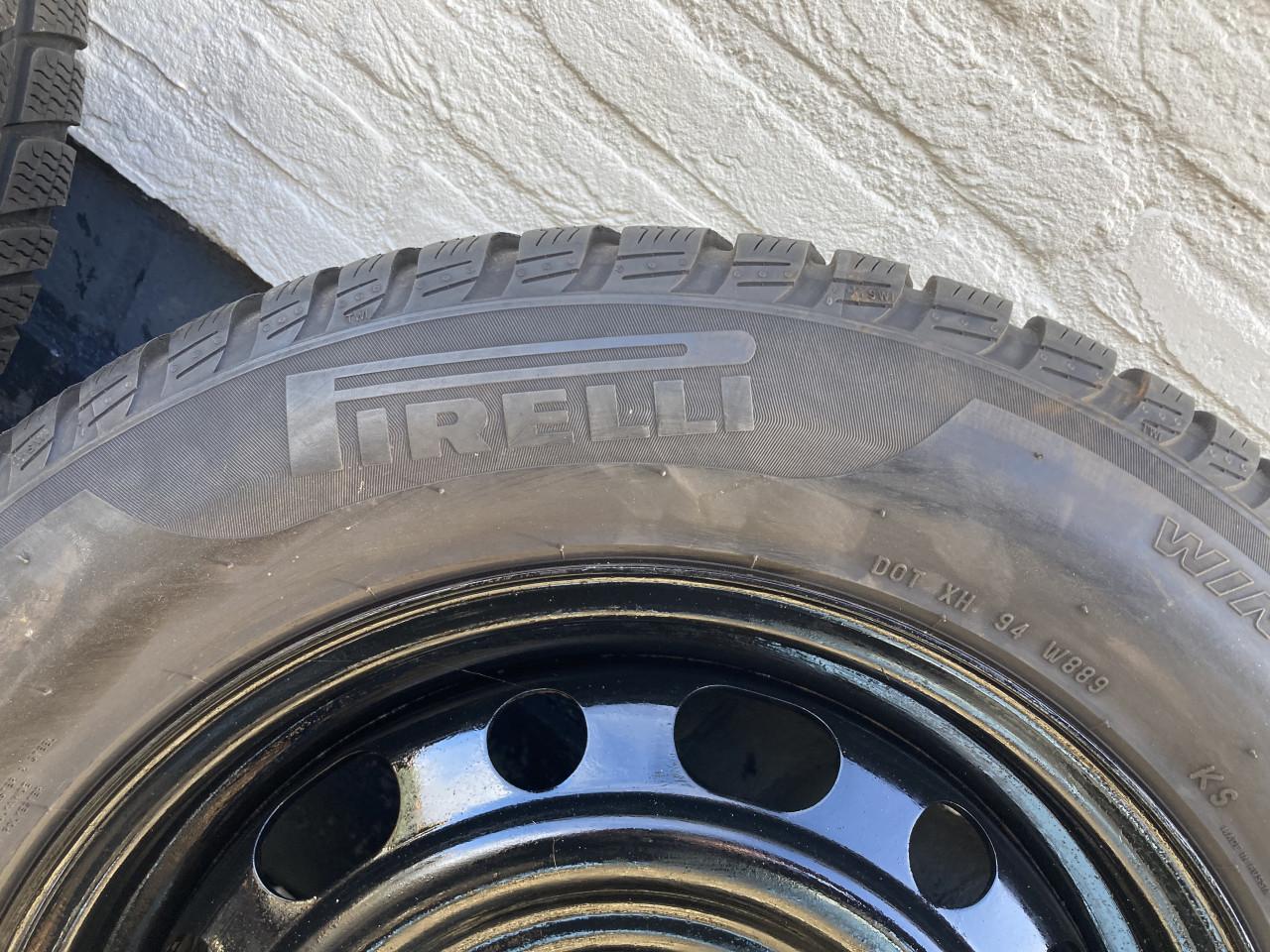 Originele Mazda CX-3 winterbanden set met TPMS sensoren