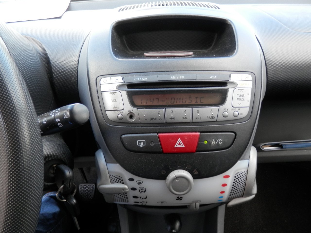 Auto Garant Biedt Aan: Peugeot 107 1.0 XS