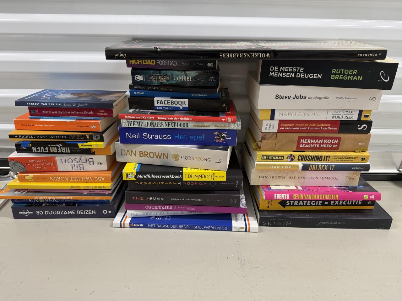 Grote boekenverzameling (±40 boeken) – in één keer