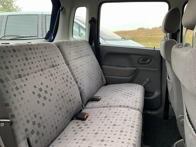 Opel Agila 1.2 16v comfort | nieuwe apk | hoge zit | stuurbekr. | trekhaak 