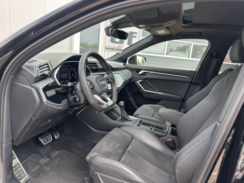 Audi Q3 sportback 45 tfsi ehybrid 245pk s edition | s-line | pano dak