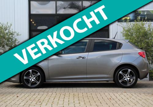 Alfa Romeo Giulietta 1.4 turbo multiair veloce tct - navi - cruise - uconne