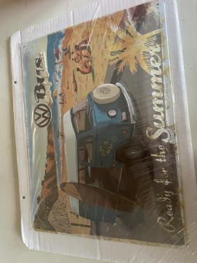 Metalen bord voor decoratie met Surfbus