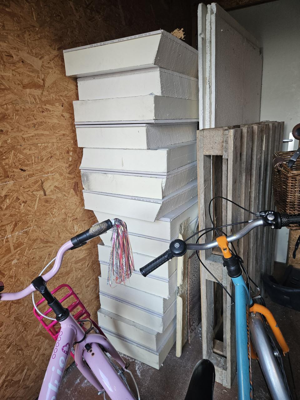 PIR 90mm + gips reststukken. Gratis afhalen.