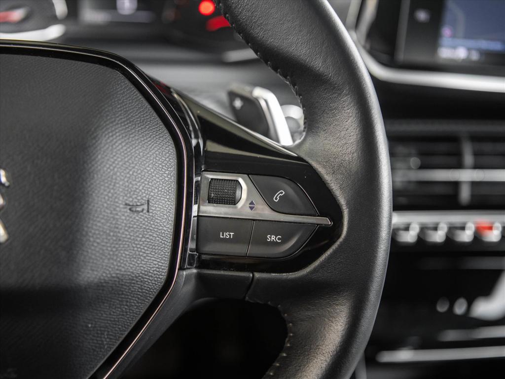 Peugeot 208 1.2 puretech 100pk eat8 allure