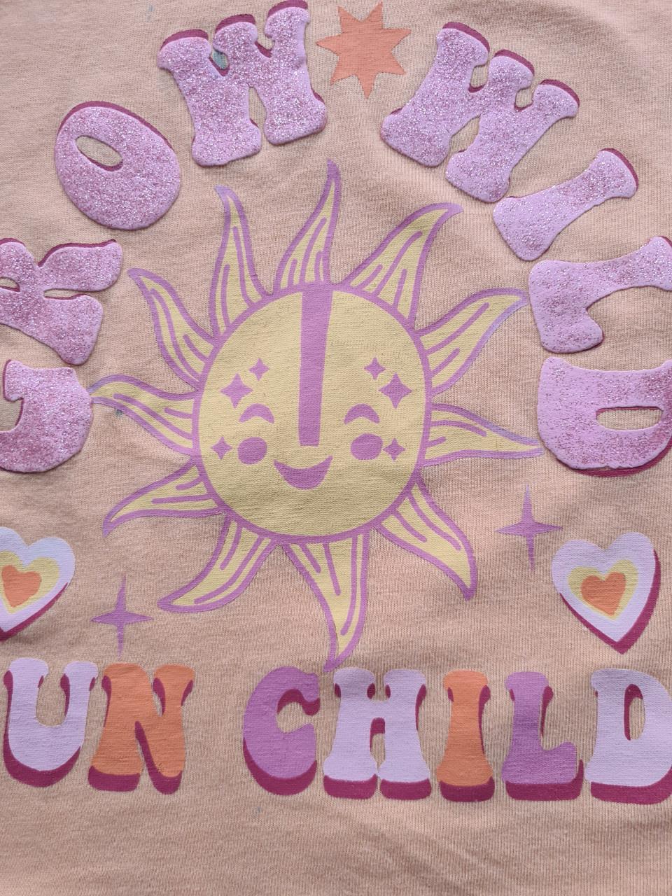 Abrikoos kleur shirt met roezels van YFK Maat 128