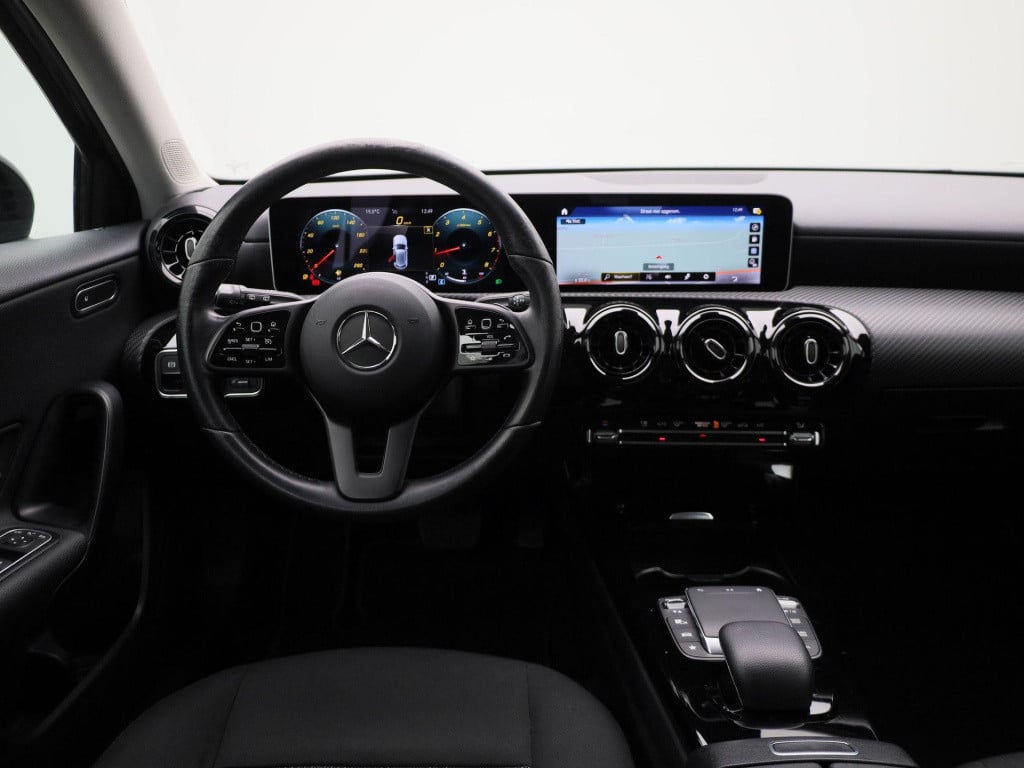 Mercedes-Benz A-Klasse 180 business solution | automaat | virtual cockpit |