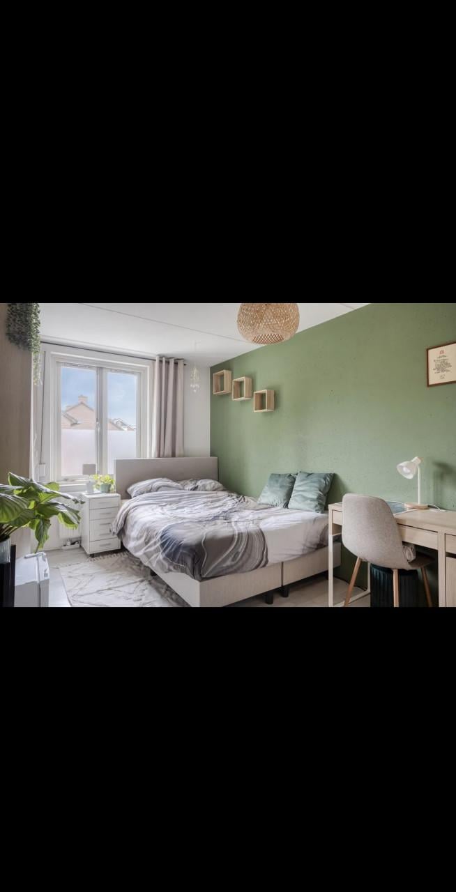 Instapklare woning, in de groene omgeving "Rivierenpark "
