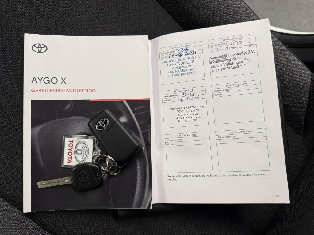 Toyota Aygo x 1.0 vvt-i s-cvt first| camera| led| climate| adap.cruise| get