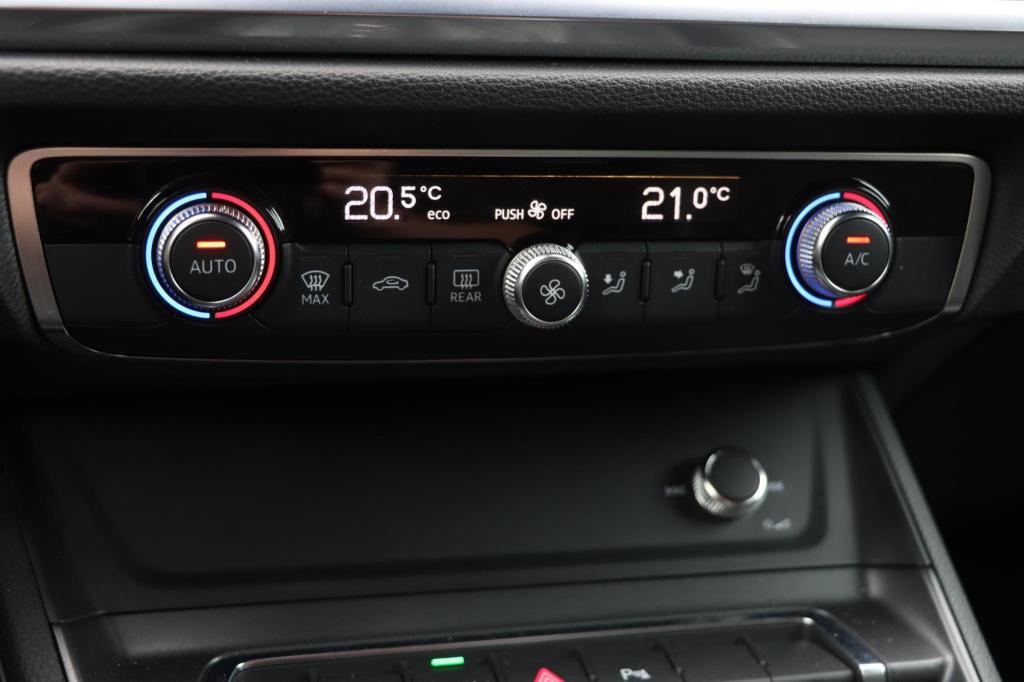 Audi Q3 sportback 45 tfsi e s edition 245pk s tronic | soh 99% |
