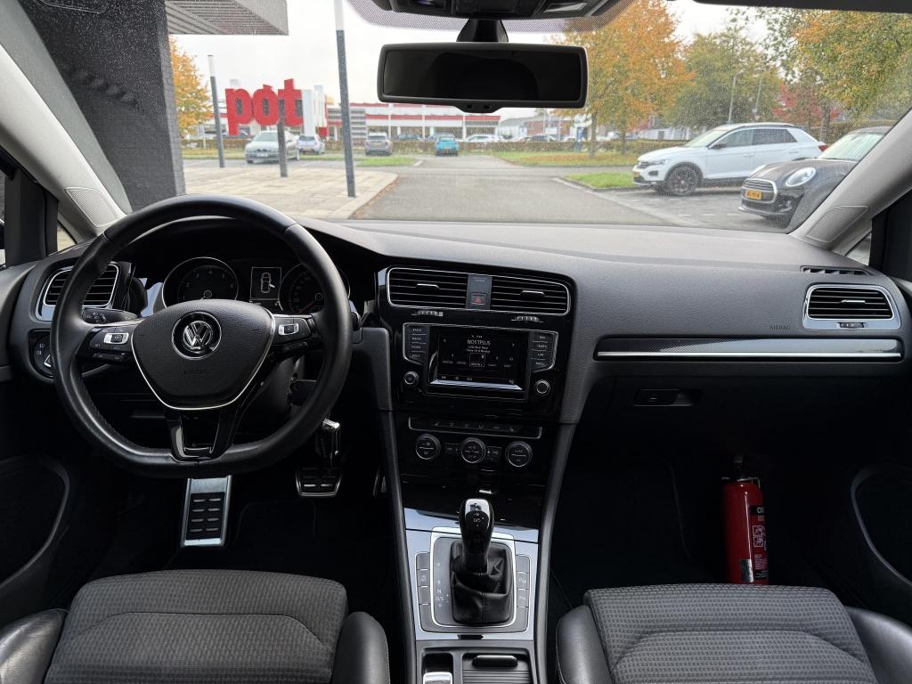 Volkswagen Golf 1.4 tsi highline // goed uitgeruste automaat //