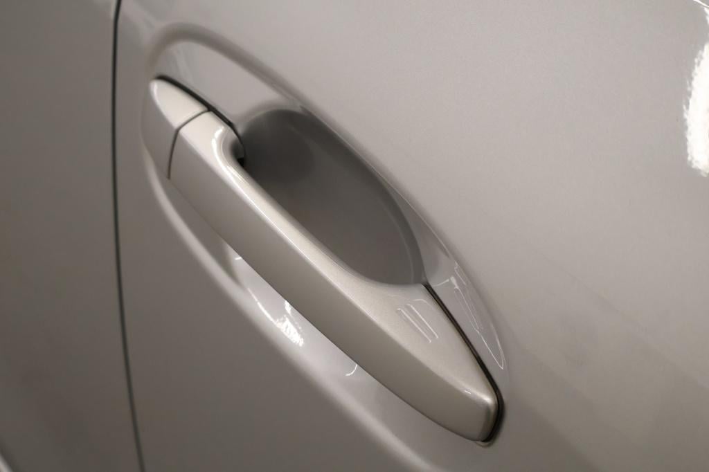 Toyota Corolla Verso 1.6 vvt-i skyv. ed.