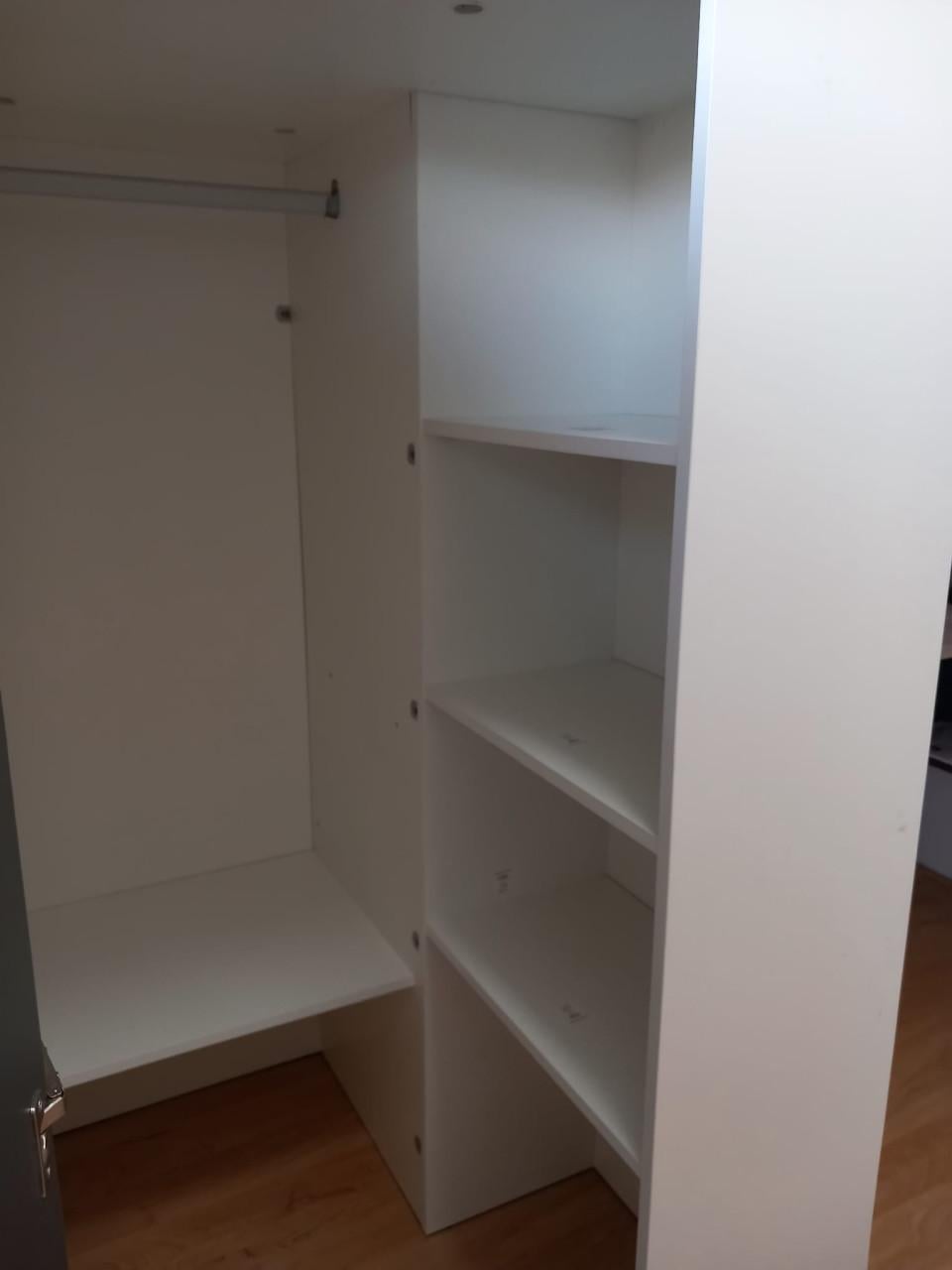 Trasman hoogslaper met kast en bureau