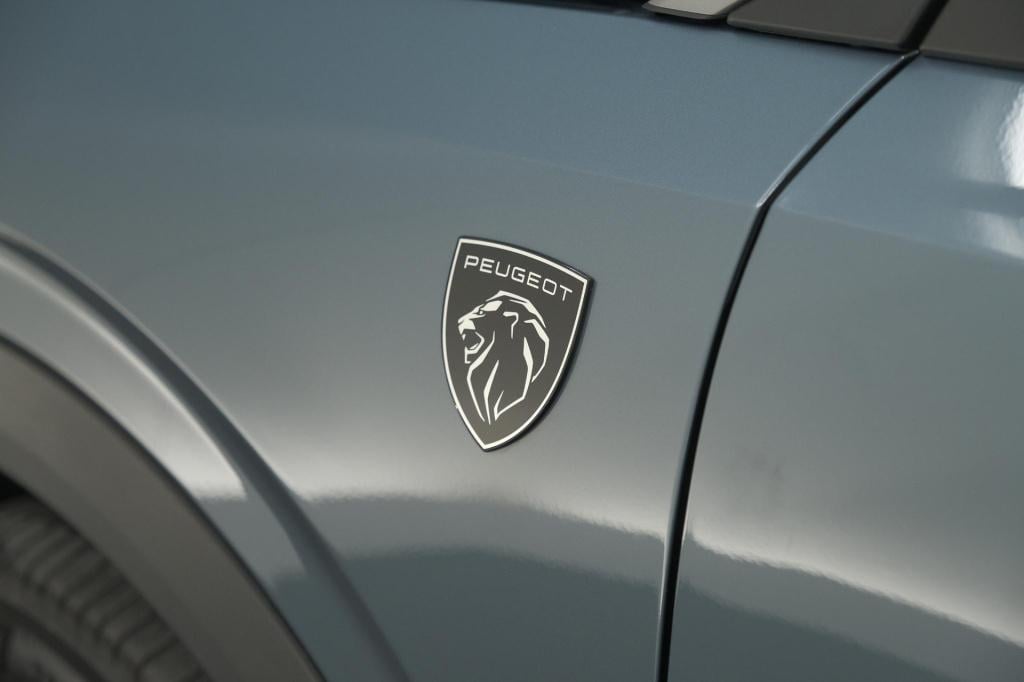 Peugeot 3008 1.2 hybrid 145 gt | elektrische kofferklep | camera | adaptiev