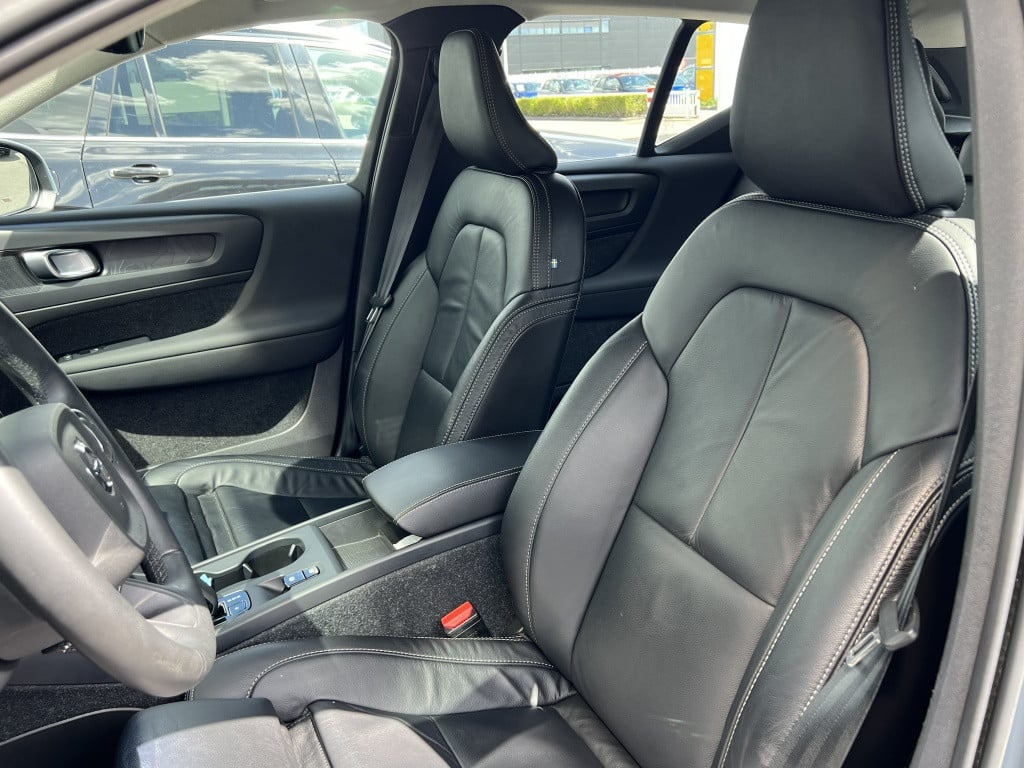 Volvo XC40 t4 211pk recharge plus bright| adap.cruise| leder| trekhaak| cam