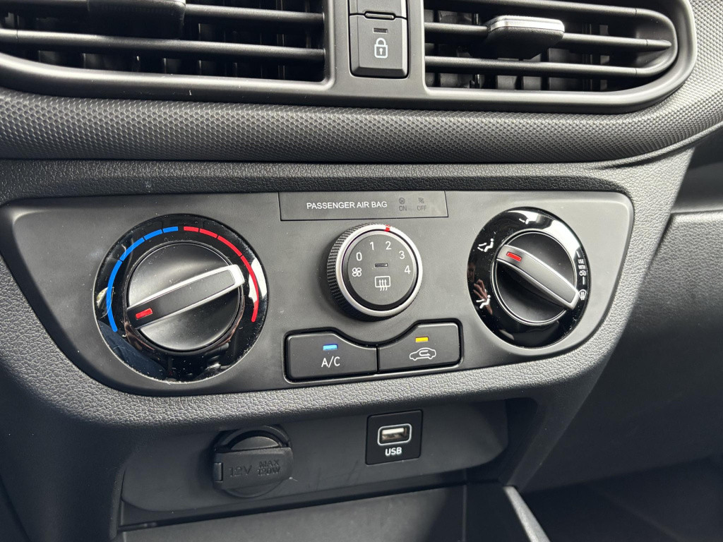 Hyundai I 10 1.0 comfort | apple carplay/android auto | two-tone lakkleur |