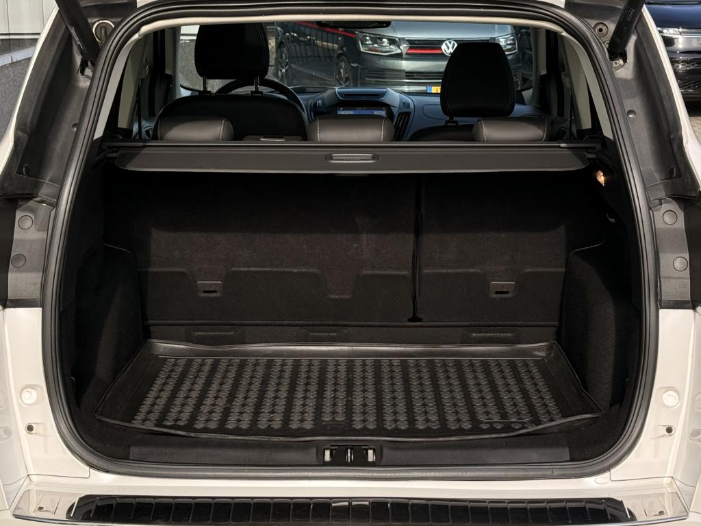 Ford Kuga 2.0 vignale | sony audio | stoel/stuur verwarming | acc | pano | 