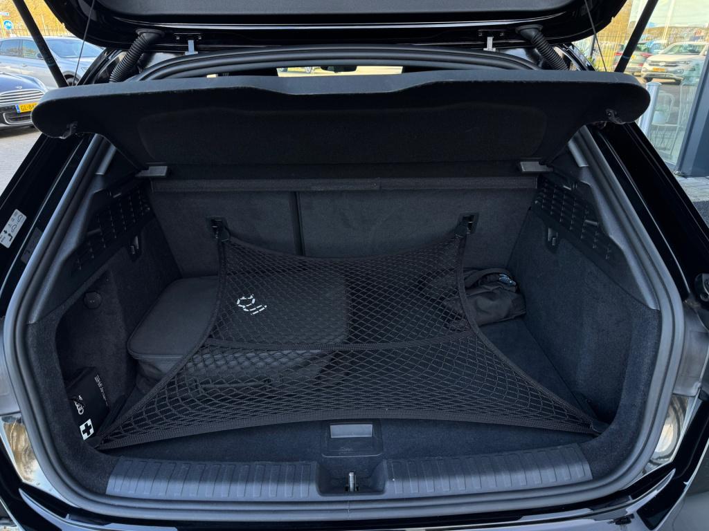 Audi A3 sportback 40 tfsi e s edition * stoelverwarming * keyless * trekhaa