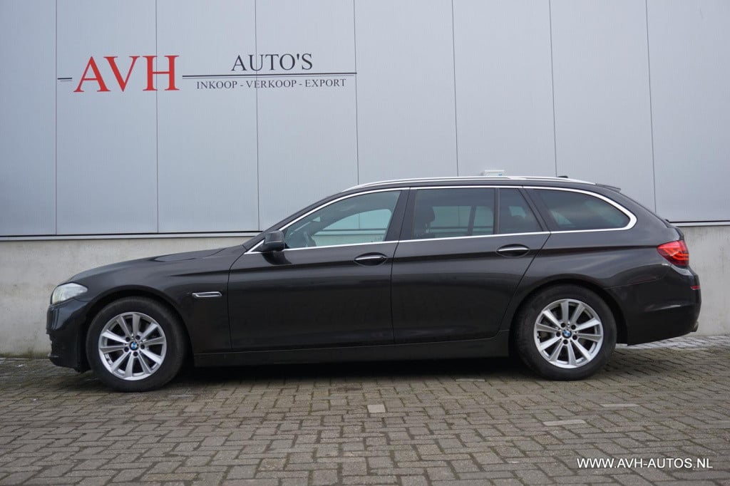 BMW 5 Serie touring 520i high executive
