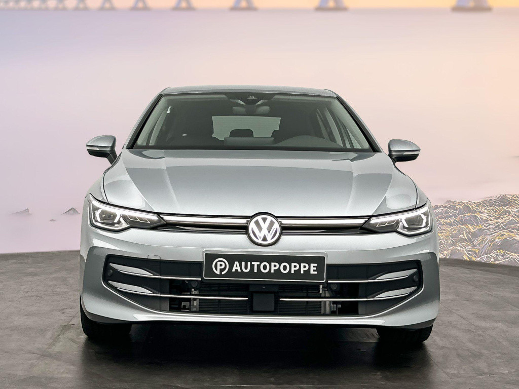 Volkswagen Golf 1.5 ehybrid style edition