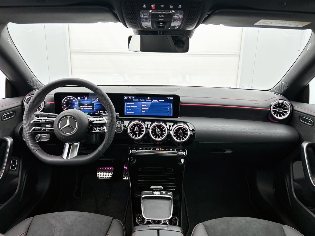 Mercedes-Benz Cla 250 e business solution amg | nightpakket | smartphone in