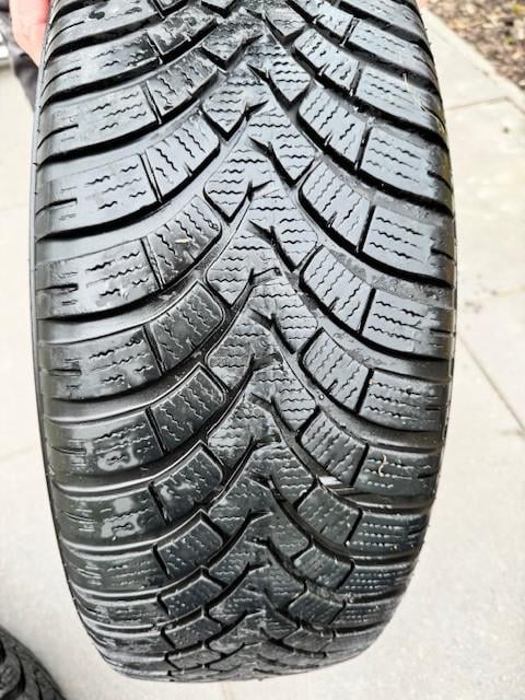 Winterbanden, lichtmet velg Mitsubishi, Toyota, Nissan, Honda en Hyundai