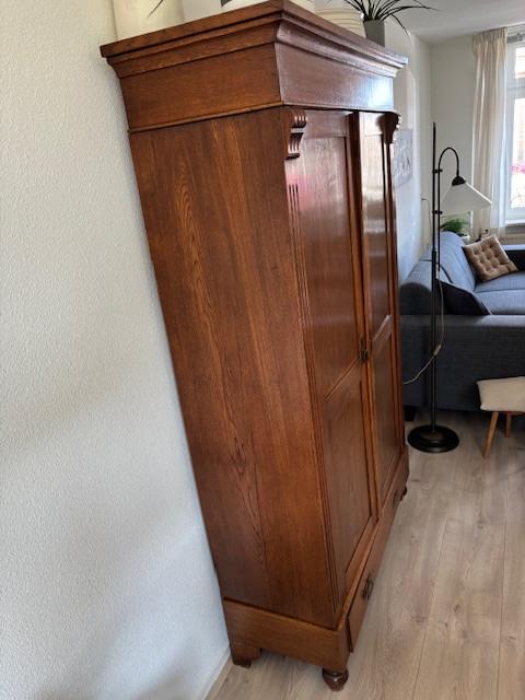 Te koop :Linnenkast uit Grootmoederstijd