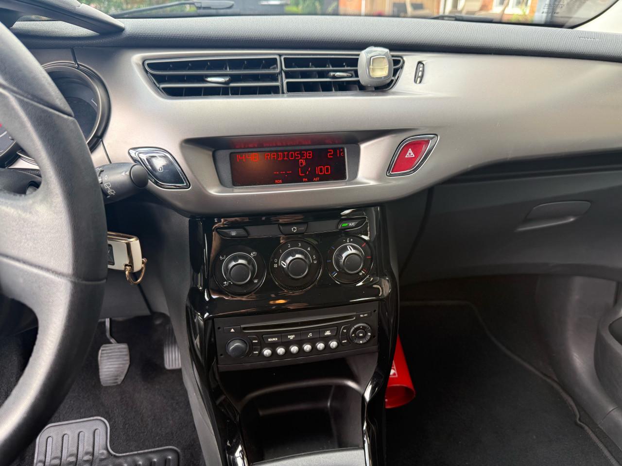 Citroën C3 1.2 2017 49.131km Nwe Dist.riem