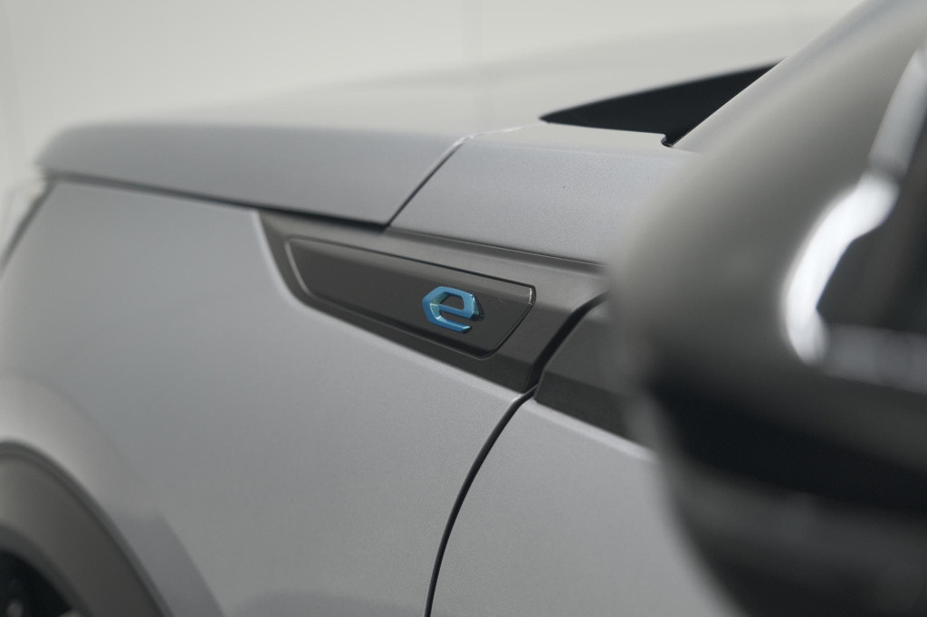 Peugeot E-2008 ev allure pack 50 kwh | 3 fase laadfunctie | camera | naviga
