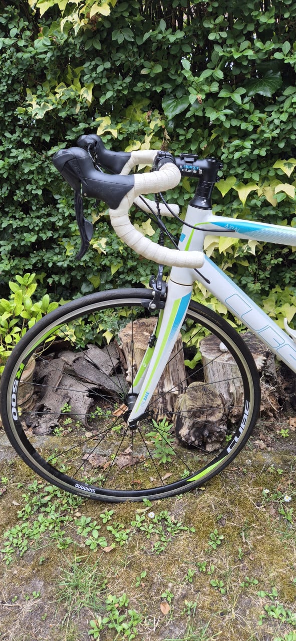 Racefiets Cube