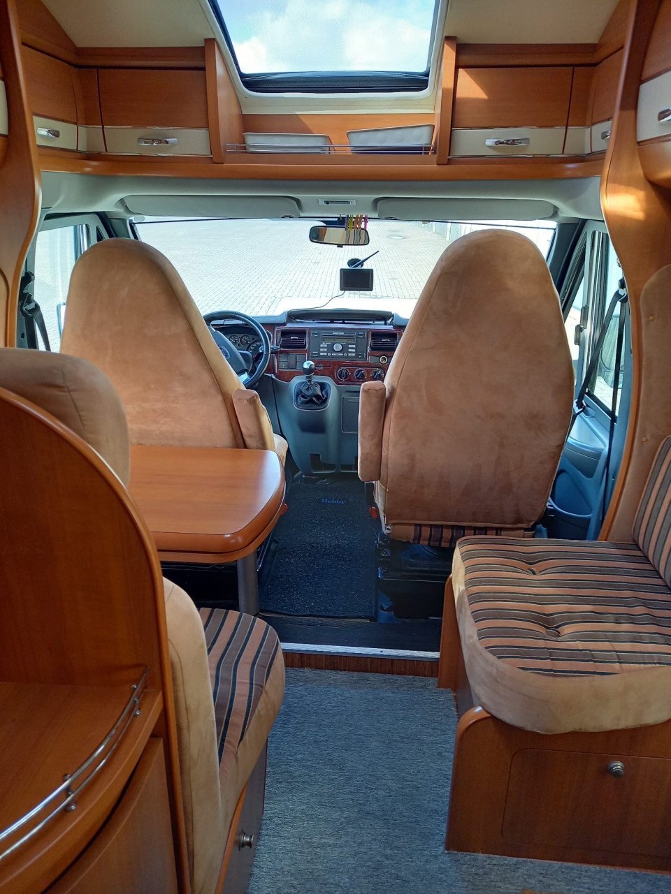 Met pijn in het hart: onze betrouwbare Hobby camper te koop!