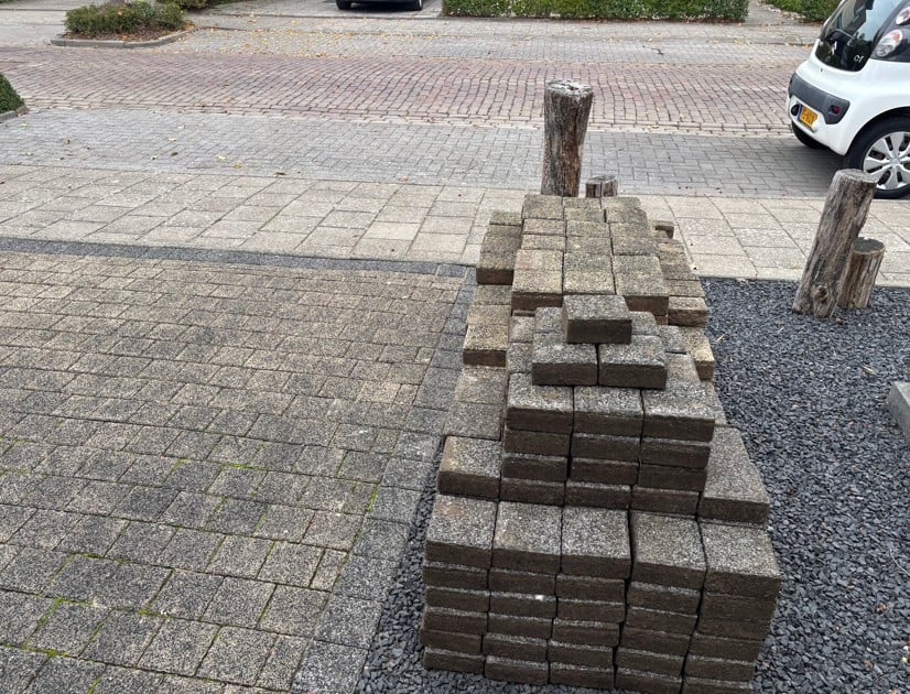 Gratis sierstenen 13x13 in geel en grijs
