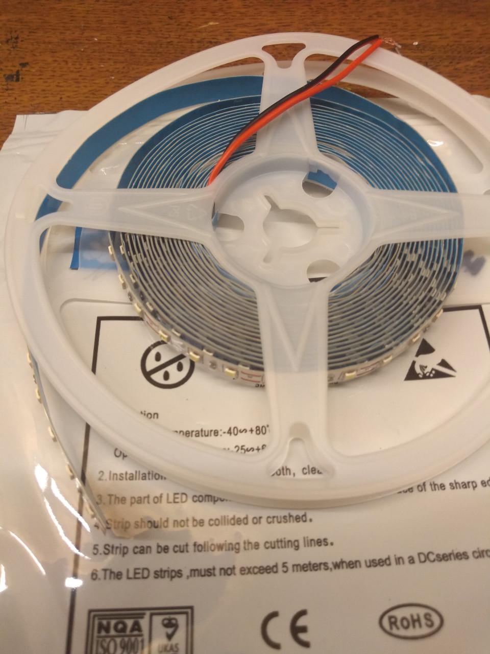 Te koop Led strip 3000k van 4 meter  12 Volt .