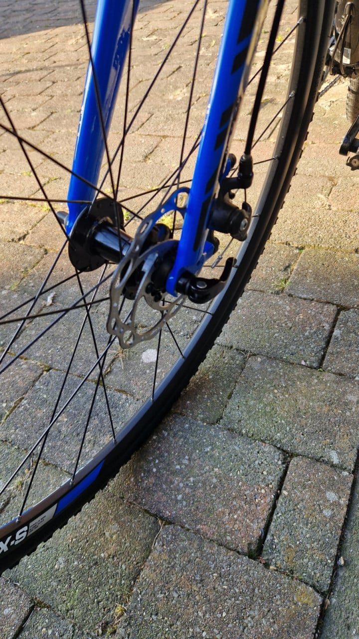 Te Koop: Giant Anyroad M/L