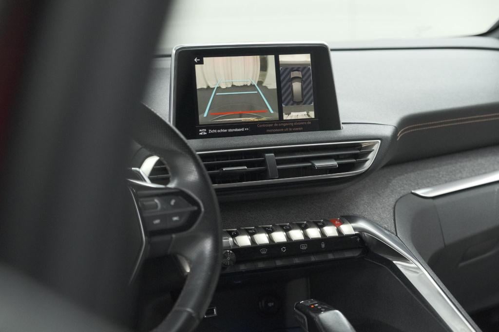 Peugeot 3008 puretech 130 eat6 gt | allseason banden | trekhaak | panoramad