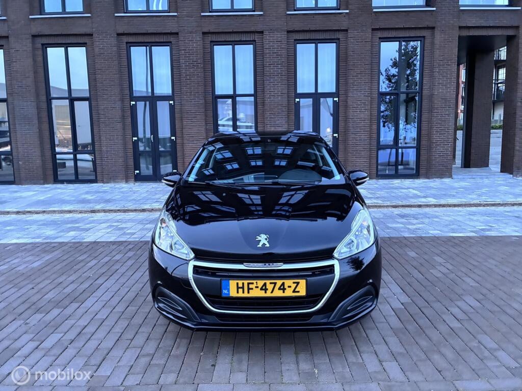 Peugeot 208, 1.2 PureTech Active km145.455 Nap Bj2015