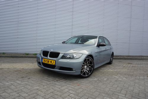 BMW 3-serie 320i executive airco / cruise / parkeers. / elektr. ramen / lm 