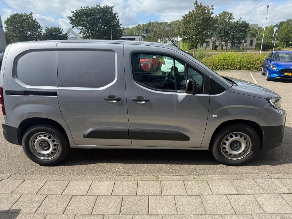 Toyota Proace city electric challenger 50 kwh