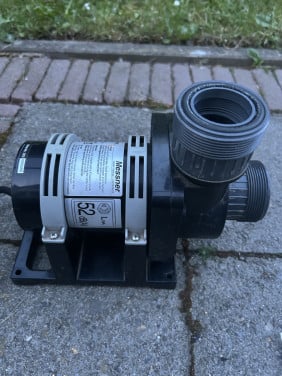 Te koop Messner eco TEC 2  13000 sterke en zuinige  Vijverpomp en 13000 lpu