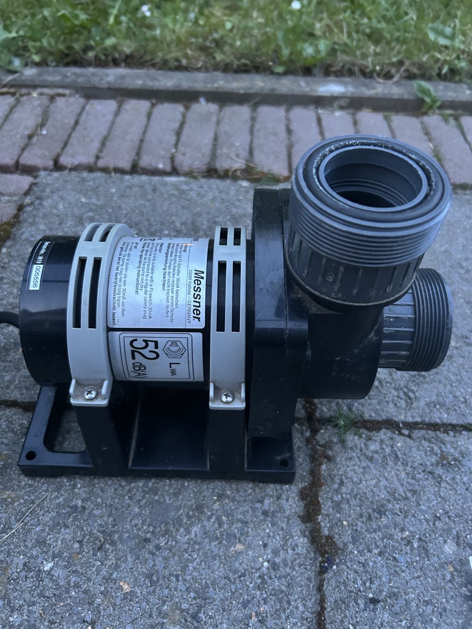Te koop Messner eco TEC 2  13000 sterke en zuinige  Vijverpomp en 13000 lpu
