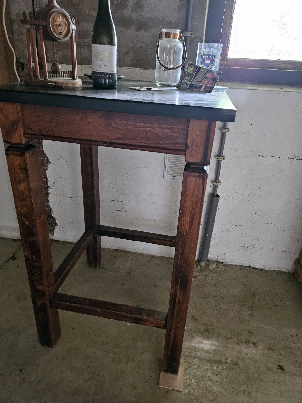 Bartafel en krukken