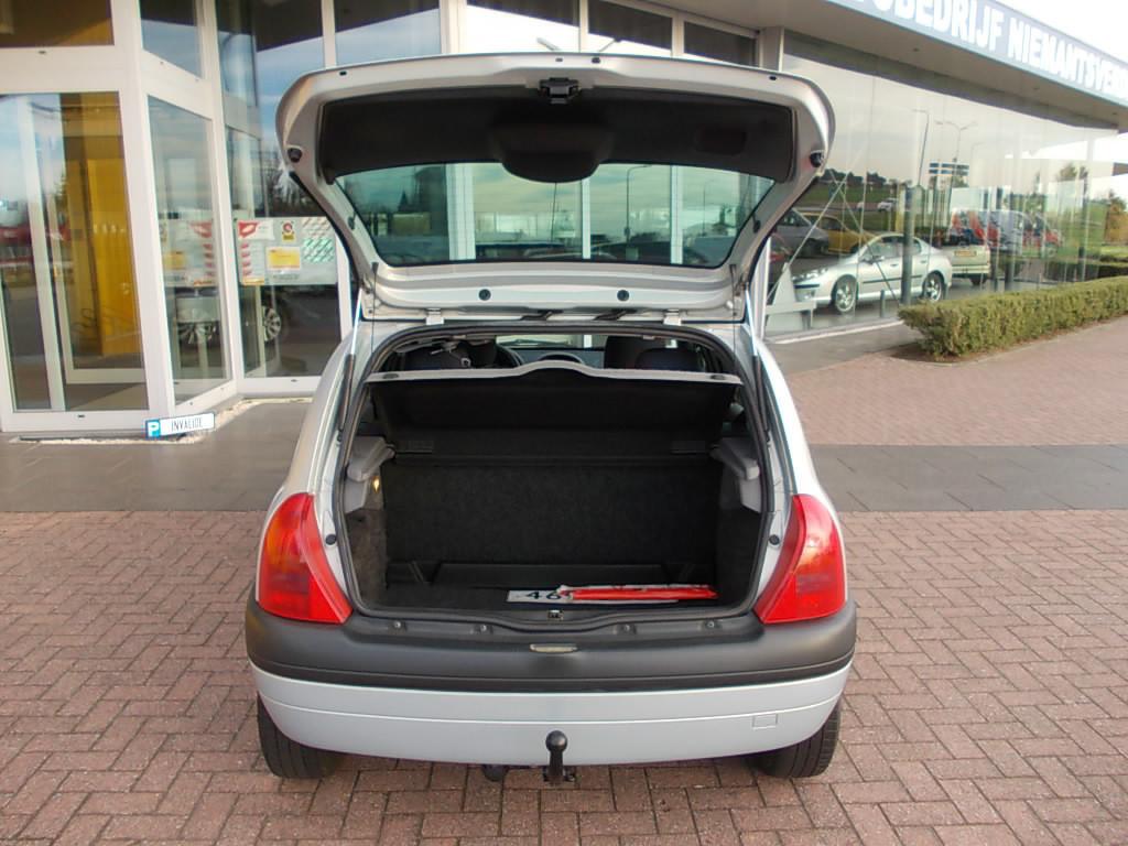 Renault Clio 1.9 dti 5-deurs airco 124000 km!!